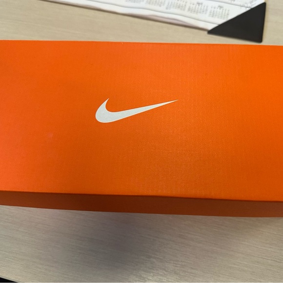 Nike Cleats- Brand new! - Picture 3 of 5